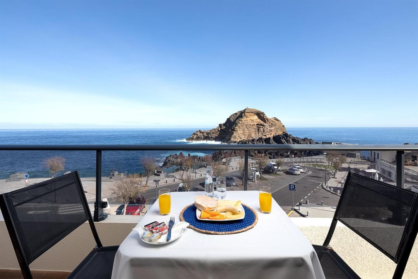 פורטו מוניז Perola Views Inn By Madeira Sun Travel מראה חיצוני תמונה