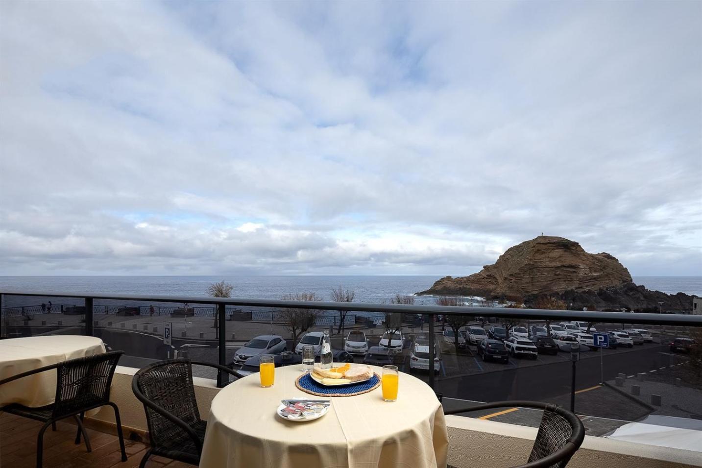 פורטו מוניז Perola Views Inn By Madeira Sun Travel מראה חיצוני תמונה
