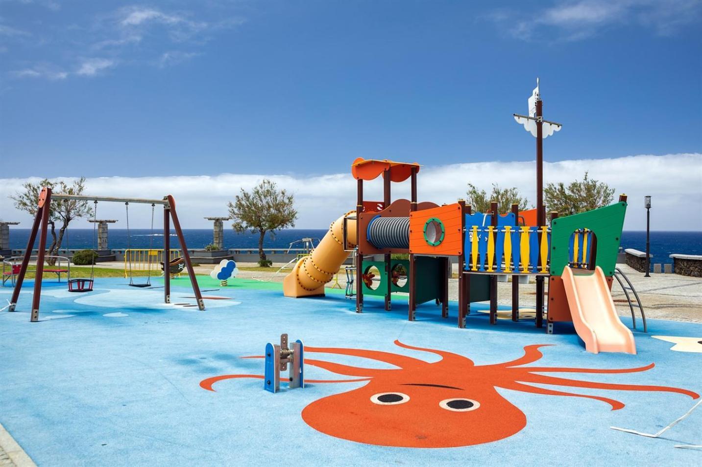 פורטו מוניז Perola Views Inn By Madeira Sun Travel מראה חיצוני תמונה